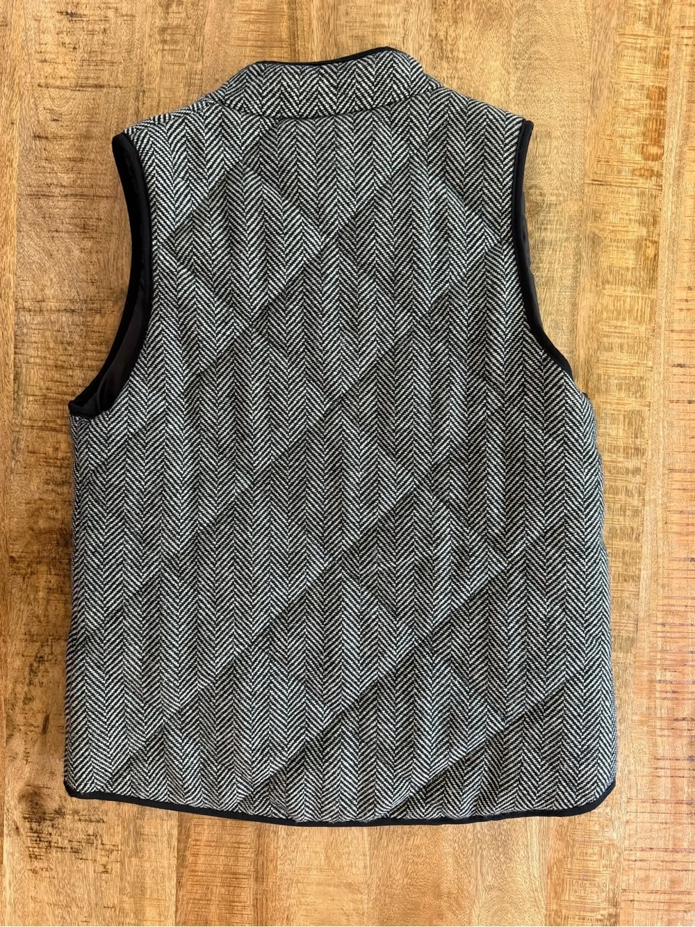MEROKEETY Black White Herringbone Zip Front Vest Gold Tone Zipper Pockets